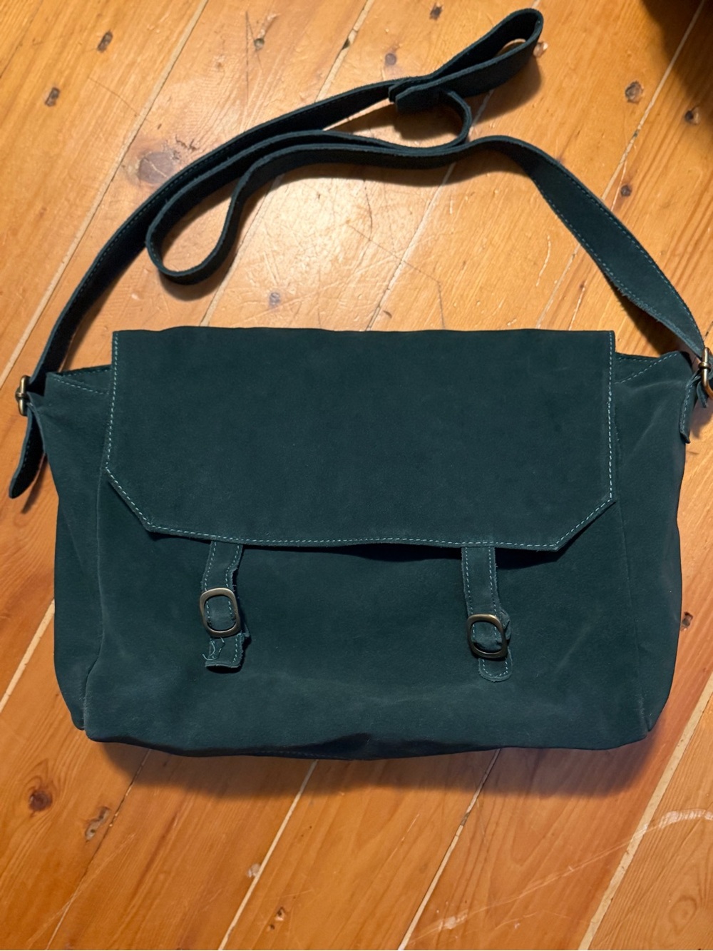Free People Bennet Suede Messenger Bag Deep Forest Green - Picture 3 of 7